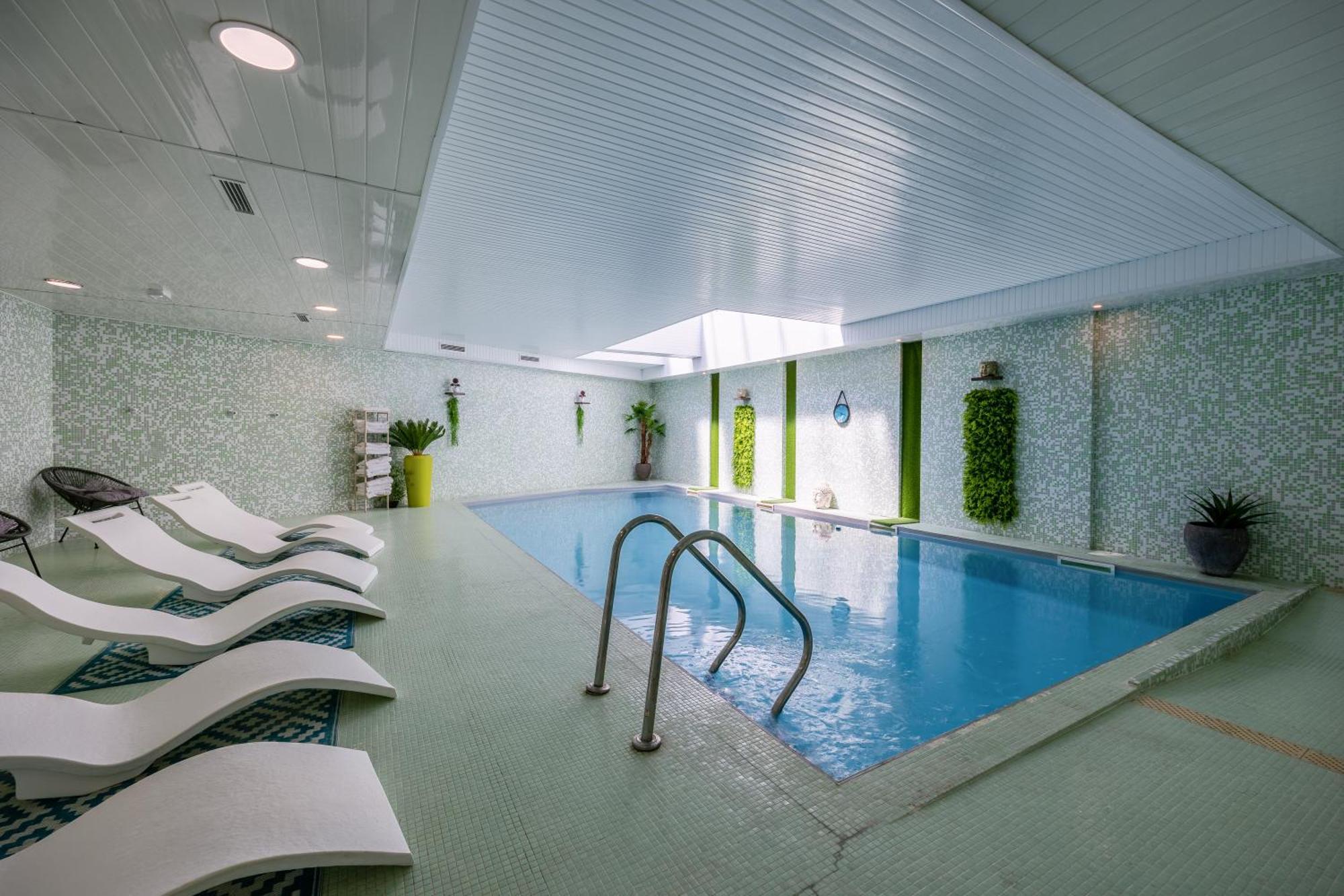 Hotel Et Spa Du Chateau 라고르 외부 사진