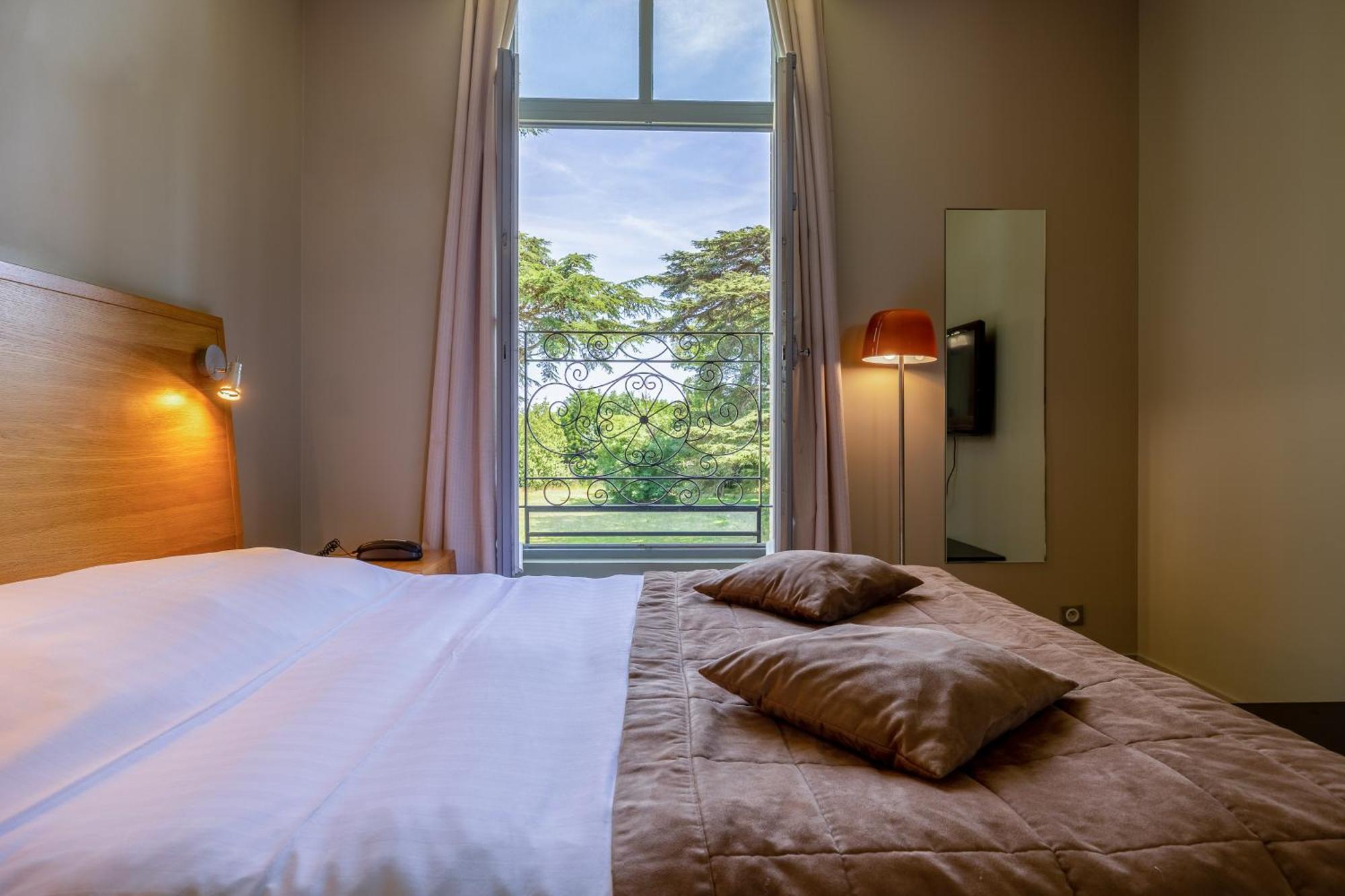 Hotel Et Spa Du Chateau 라고르 외부 사진
